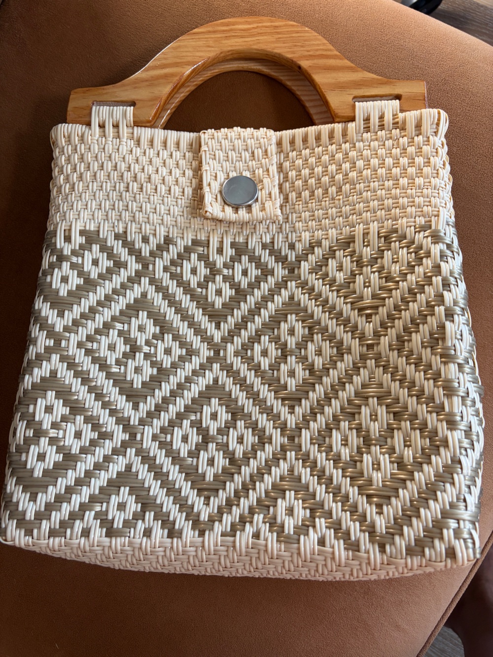 Woven Plastic Geometric Tote in Tan & Brown